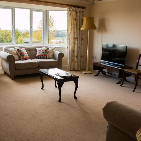 Applewood Much Wenlock Room photo