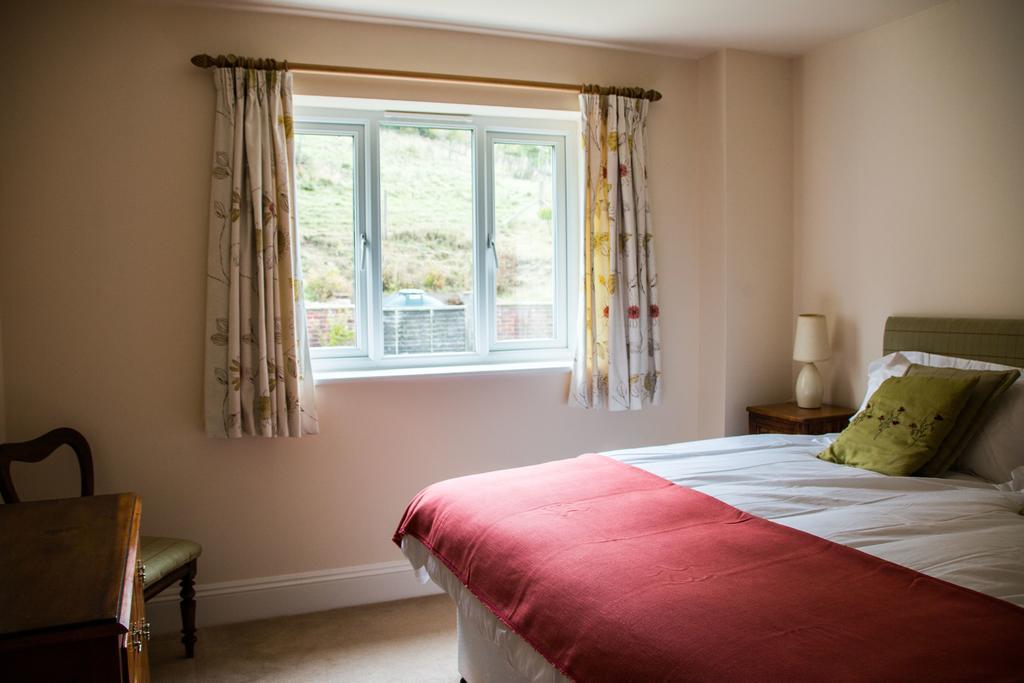 Applewood Much Wenlock Room photo